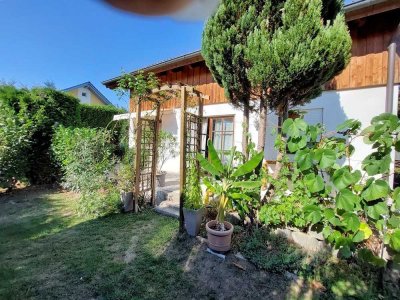 ++ FÜR DIE KLEINE FAMILIE ODER PAAR ++ NIEDRIGENERGIEHAUS IN WALDKRAIBURG - WEST ++