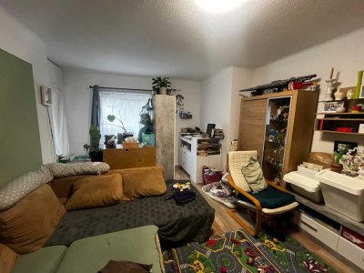 2-Zimmer-Wohnung mit Balkon in gepflegtem Mehrfamilienhaus