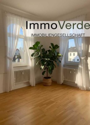 Investitionsmöglichkeit: 3-Zimmer-Wohnung inkl. Garage zu verkaufen!