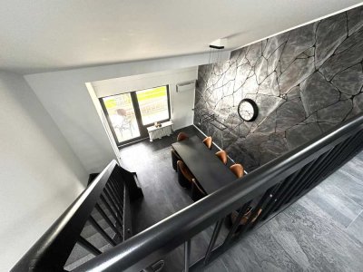 Wohntraum über zwei Ebenen – lichtdurchflutet & stilvoll