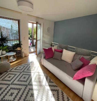 Sofort bezugsfreie sonnige 2 Zi. Gartenwohnung