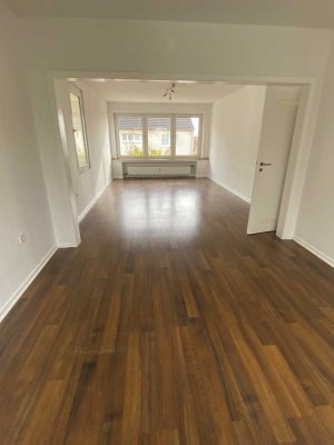 Helle 3,5-Zimmer Wohnung in Zentraler Lage