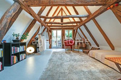 MÖBLIERT - FÜR INDIVIDUALISTEN - Gemütliches Haus mit Garten