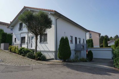 Exklusives freistehendes Einfamilienhaus in Deizisau, Kreis Esslingen