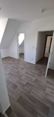 sanierte 3 Zimmer DG Wohnung in familiärer Wohngegend
