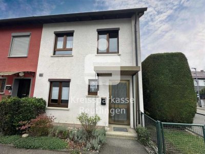 Charmantes Reihenendhaus mit Wintergarten und Garage