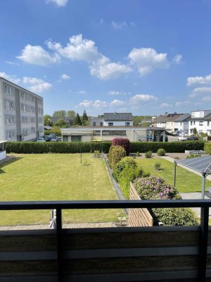 Erstbezug nach Sanierung: schöne 3,5-Zimmer-Wohnung mit Balkon in Dinslaken