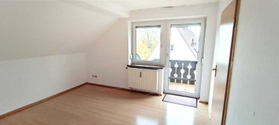 Gemütliche Dachgeschosswohnung mit Balkon