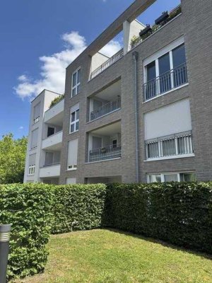 Geschmackvolle 2-Zimmer-EG-Wohnung mit gehobener Innenausstattung in Bad Homburg vor der Höhe