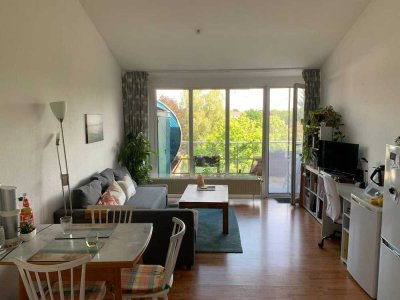 Attraktive 2-Zimmer-DG-Wohnung mit Loggia