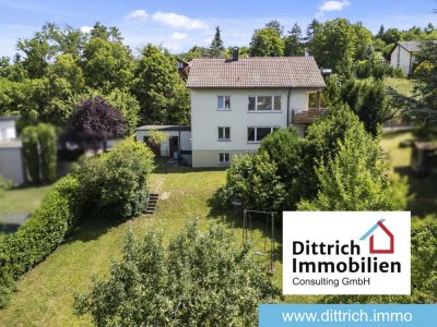 1-2-Familienhaus in besonderer Aussichtslage in Niefern mit Familiengarten