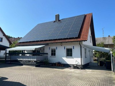Familienfreundliches EFH mit Garten/Garage in Offingen