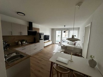 Exklusive, neuwertige 3,5-Zimmer-Penthouse-Wohnung mit geh. Innenausstattung mit EBK