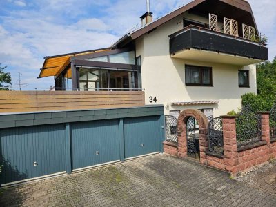 Fellbach-Oeffingen: wunderschöne 3,5-Zi-DG-Wohnung, EBK, Garage, ruhige Lage am Klostergarten