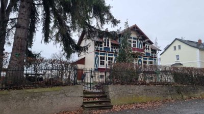 Charmante 110qm Wohnung in historischer Villa mit zeitgemäßem Flair
