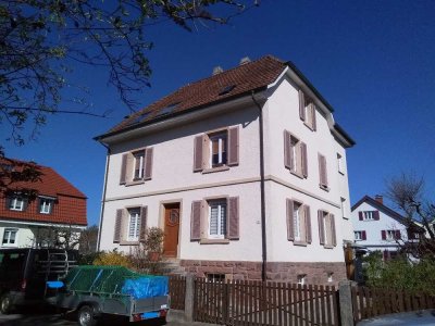 Freistehendes Mehrfamilienwohnhaus mit großem Garten in 79585 Steinen