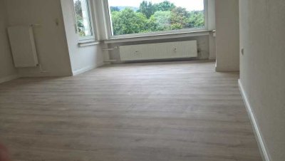 Großzügige, helle 3 Zimmer Wohnung mit Terrasse in P.W. - Neesen