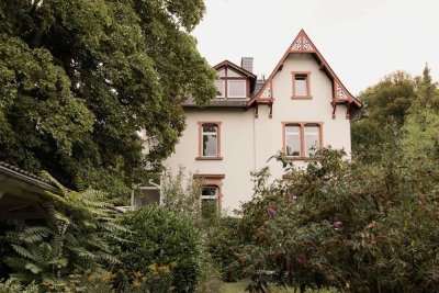 Jugendstilvilla auf parkähnlichem Grundstück