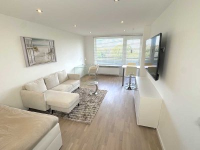 Luxus saniertes & Design möbliertes 1-Zimmer Appartement mit Balkon in München-Solln