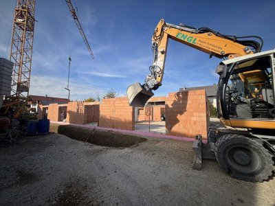 Lichtdurchflutete 2-Zimmerwohnung im 1. OG mit Balkon in angenehmer Wohnlage