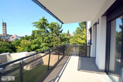 ZENTRAL UND RUHIG - TEILMÖBLIERTE TERRASSENWOHNUNG MIT FERNBLICK INS GRÜNE