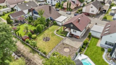 ++ Freistehendes Einfamilienhaus mit Terrasse, Garten und Garage in beliebter Wohnlage ! ++
