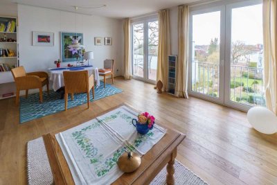 Lichtdurchflutete 3-Zimmer-Penthouse-Wohnung in Hamburg Bergedorf, provisionsfrei
