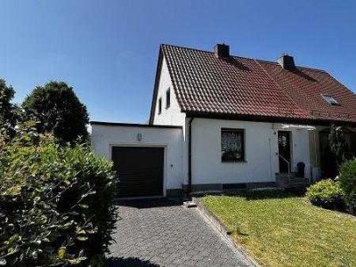Schönes Einfamilienhaus mit 4 Zimmern, Garage, überdachter Terrasse in Sellerhaus-Stünz!!!
