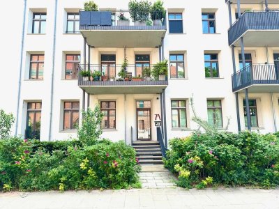 Loft-Wohnung in Wassernähe mit Tiefgarage, großem Balkon, Einbauküche und Aufzug