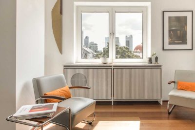 Penthouse-Loft im imposanten Stilaltbau mit modernem Designkonzept, Südbalkon und Skylineblick