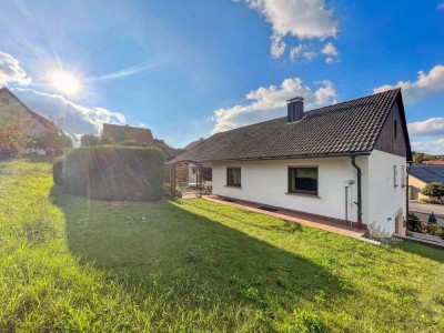 Raum für Lachen, Leben, Liebe! Einfamilienhaus auf schönem Grundstück