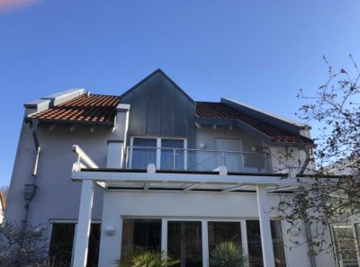 Wohnen wie im Urlaub! Architektenhaus mit Garten, Schwimmbad und Privatparkplatz auf 1748m²