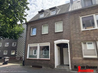 Emmerich: Geräumiges Einfamilienhaus - Innenstadtlage – Renovierungsbedürftig aber viel Potenzial!
