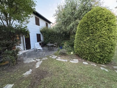 Einfamilienhaus mit 6 Zimmern, Garten, Garage in 97209 Veitshöchheim