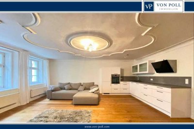 Wohnen mit Stil: Helle, großzügige Altbauwohnung im Herzen der Altstadt