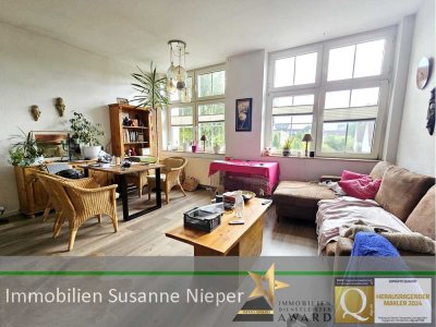 2-Zimmer-Domizil mit deckenhohen Fenstern und modernem Bad in ehemaliger Fabrik – Nähe Bahnhof