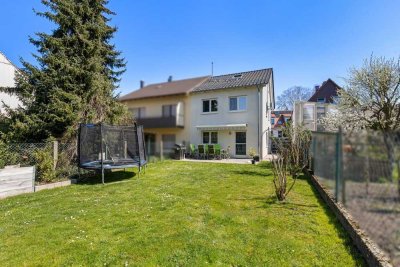 Privatsphäre & Potenzial – das Beste aus beiden Welten - Vorderhaus ab Februar 26 frei!