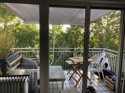 Traumhafte 2,5-Zimmer-Wohnung mit
Südwestausrichtung, Garage und herrlicher
Aussicht