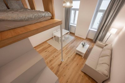 ++NEU++ Einzigartige 1-Zimmer Hofwohnung mit Tischlermöblierung in Bestlage nahe AUGARTEN!