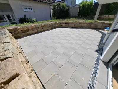 Moderne 3-Zimmer-Terrassenwohnung Neubau mit  E-Ladestation in Leonbeg-Höfingen