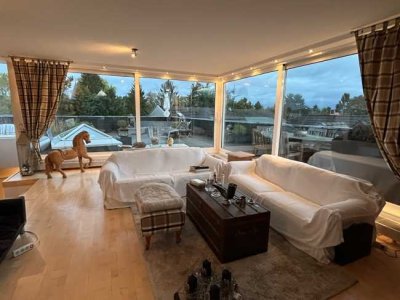 Klasse Terrasse: Penthouse-Maisonette in Sürth