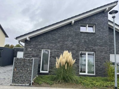 Stilvolle Doppelhaushälfte mit Garten in Waldniel