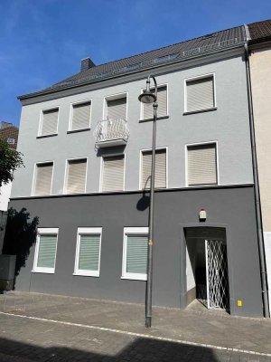 Euskirchen Zentrum: Sanierte 3-Zimmer-Wohnung mit Innenhof