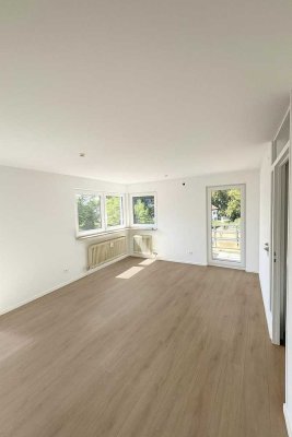 Erstbezug: 2-Zimmer-Wohnung mit neuer Einbauküche, Westbalkon & TG-Stellplatz