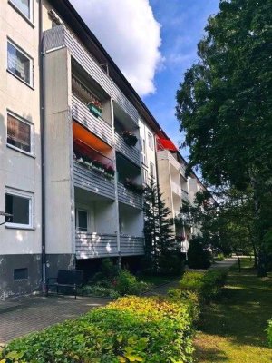 Günstige, bezugsfertige 3-Raumwohnung mit Balkon