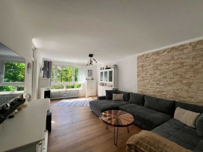 Komplett renovierte 3,5-Zimmer Wohnung mit Balkon