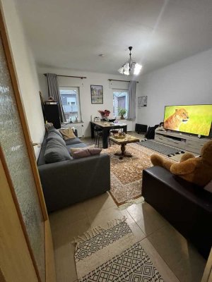 Helle und ruhige 2.-Zimmer-Wohnung mit Gartenmitbenutzung ab 1. Dezember