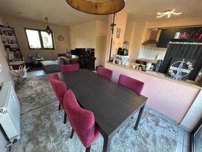 Schöne 1,5-Zimmer-Wohnung mit Wohnküche und Balkon in Hürth