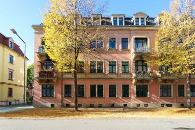 +++ Moderne 2-Zimmer-Wohnung mit Gründerzeitcharme und PKW-Stellplatz im Herzen von Pieschen +++