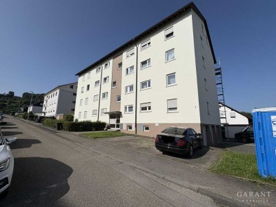 Attraktive 4 Zimmer-DG-Wohnung mit viel Platz!